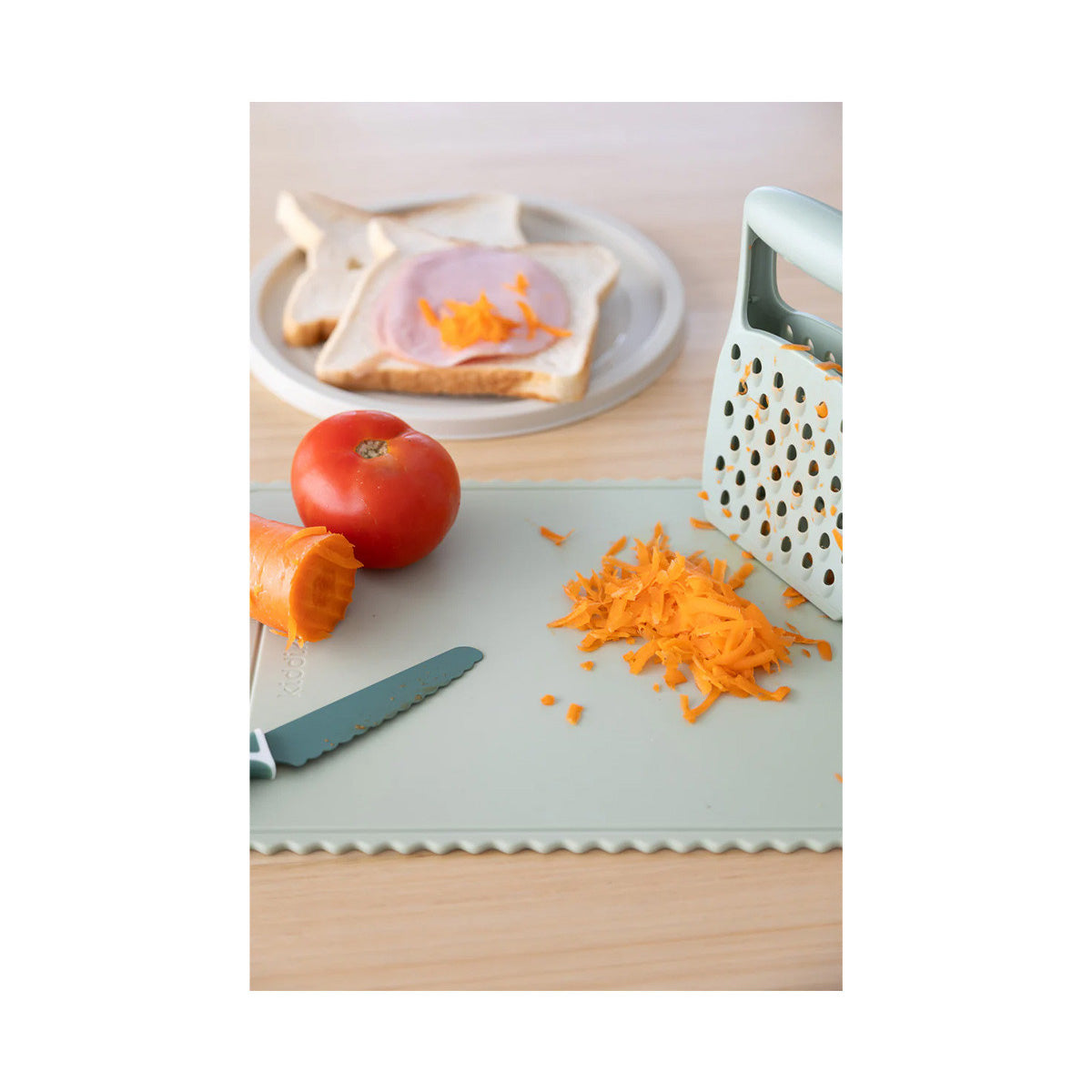 Tabla de Corte de Silicona Antideslizante Kiddikutter Sage