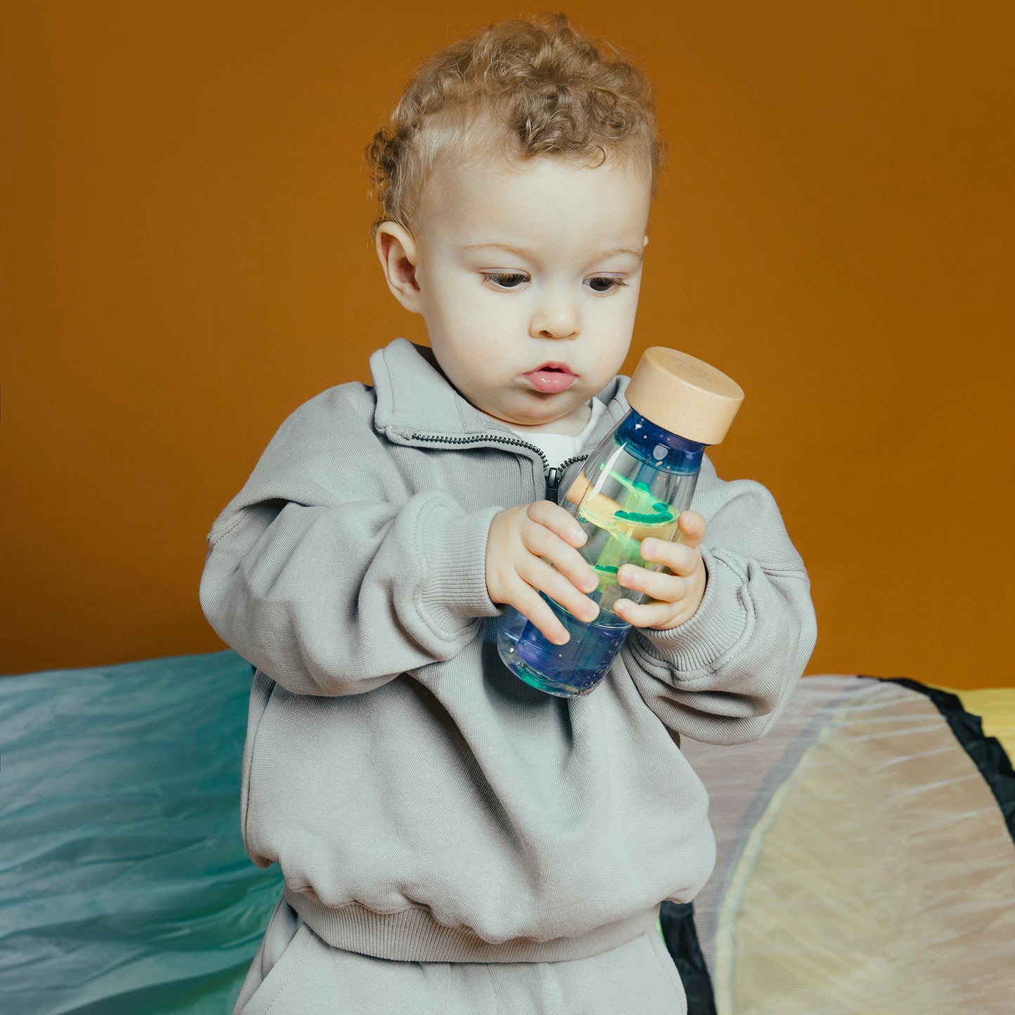 Botella sensorial Move Spiral Blue - PETIT BOUM