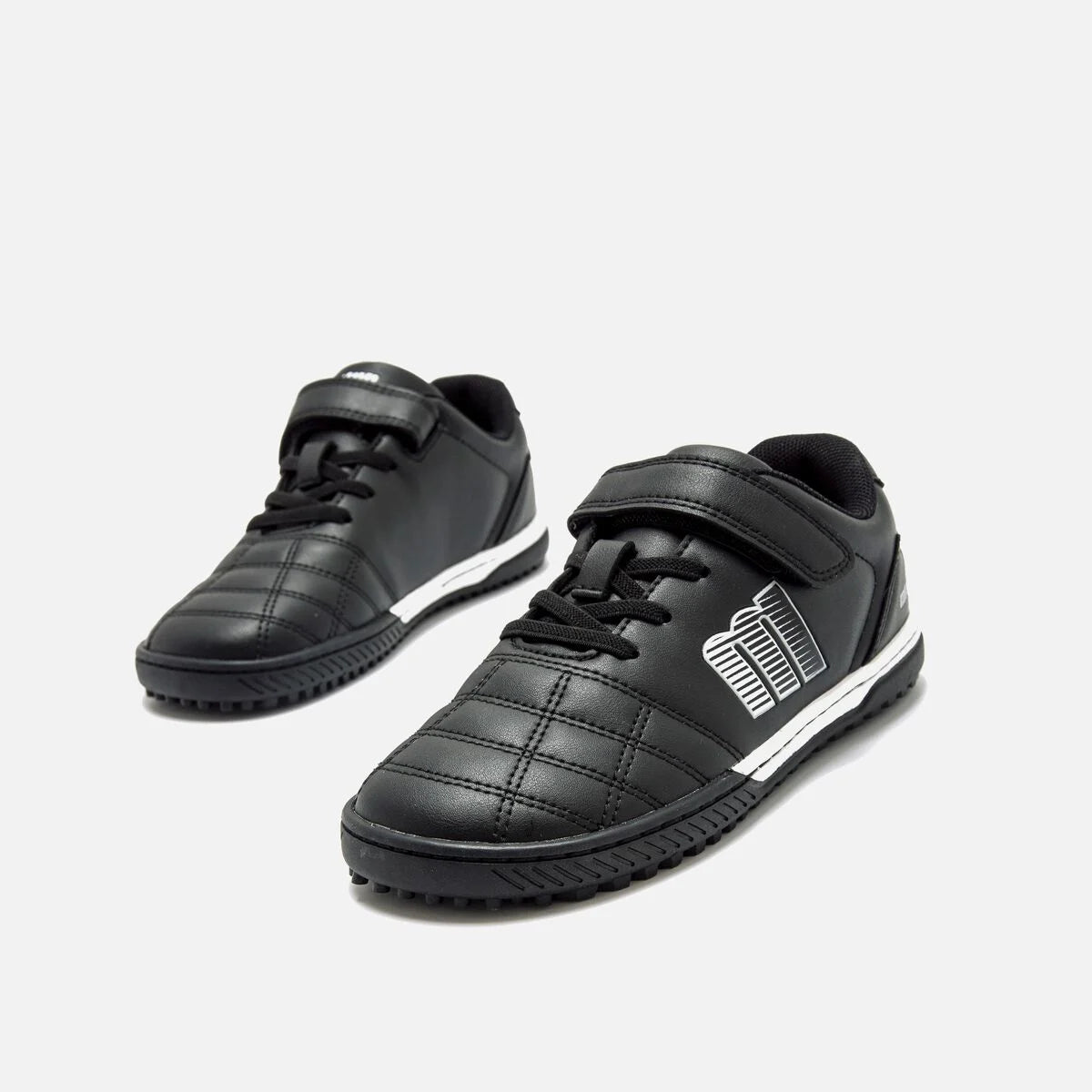 Botas de fútbol Mustang - Multitacos Negro