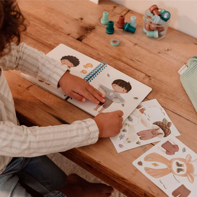 Libro viste a Jim Little Dutch - Forest Friends