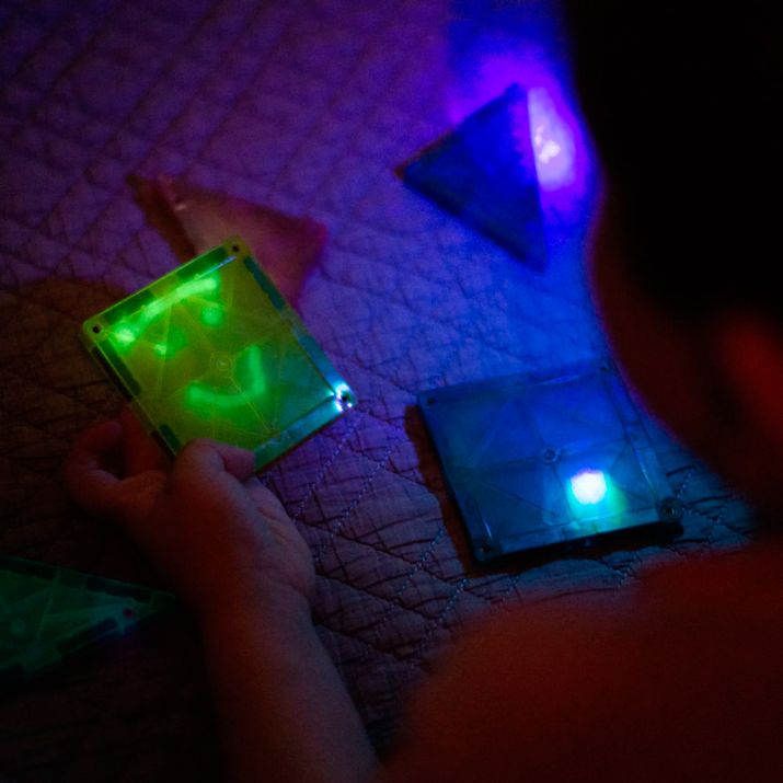 Imanix Glow in the Dark 16 piezas Braintoys