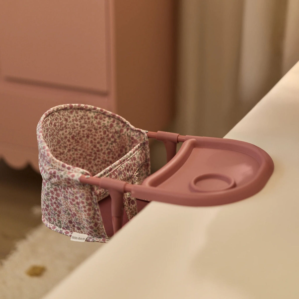 Asiento de mesa para muñecas Little Dutch - Rosa
