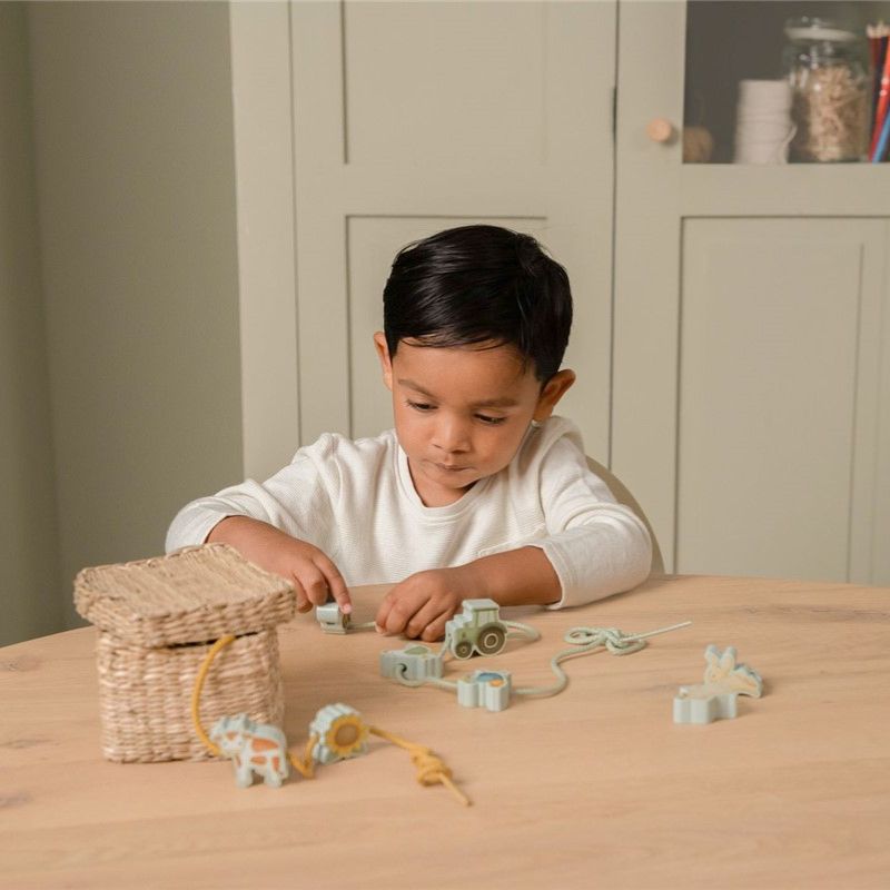 Figuras de madera de enlazar la cuerda Little Dutch