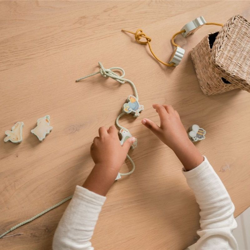 Figuras de madera de enlazar la cuerda Little Dutch