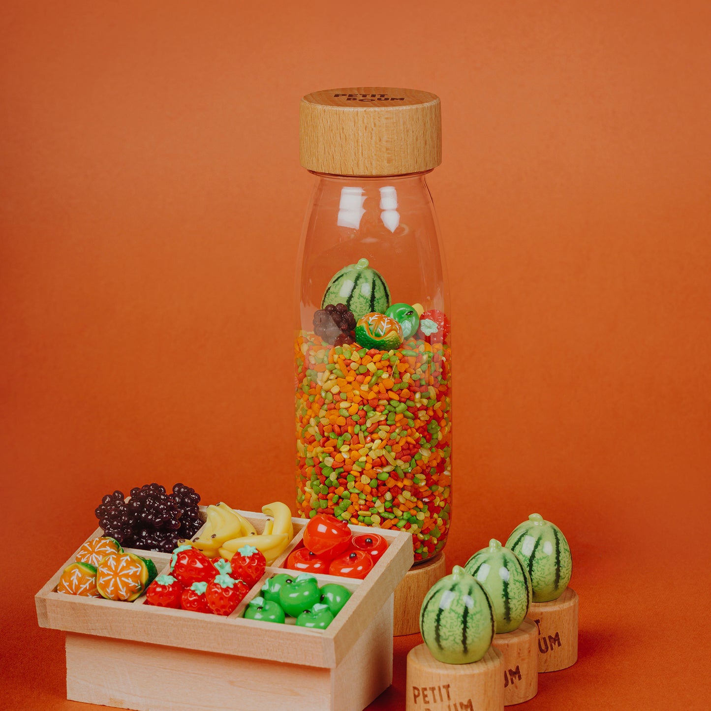Botella sensorial Learn Fruits - PETIT BOUM