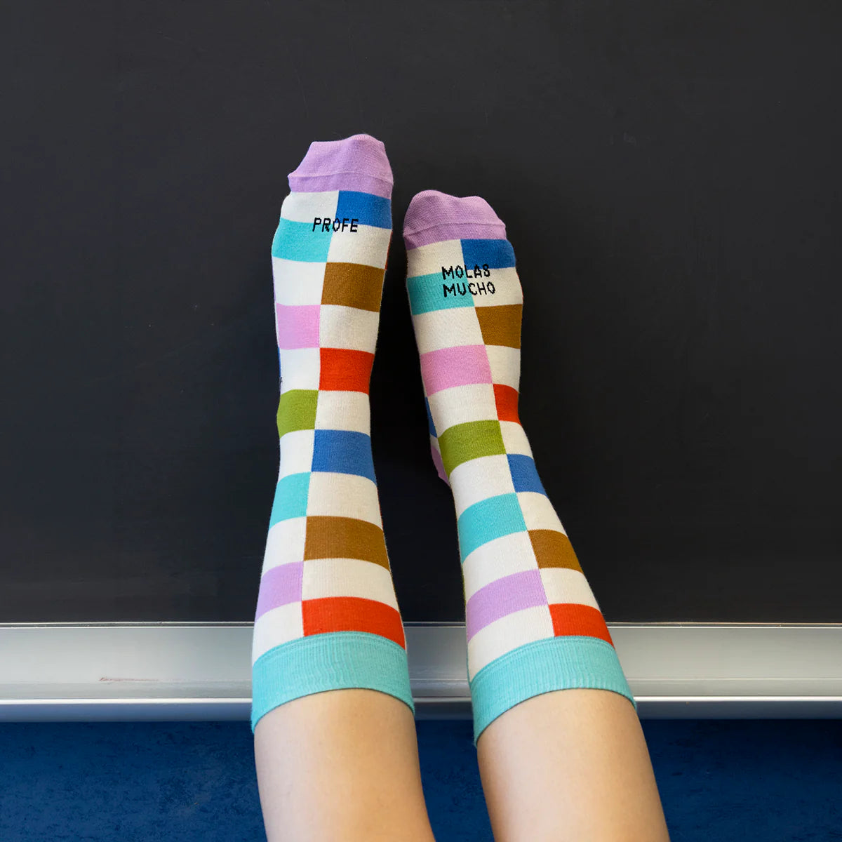 Kit Taza + Calcetines "Profe, molas mucho"