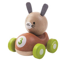 Cargar imagen en el visor de la galería, Coche de carreras conejo el piloto Plantoys
